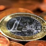 20-летний юбилей появления валюты Евро.