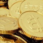 Bitcoin vs. Золото: прогноз на 2021.